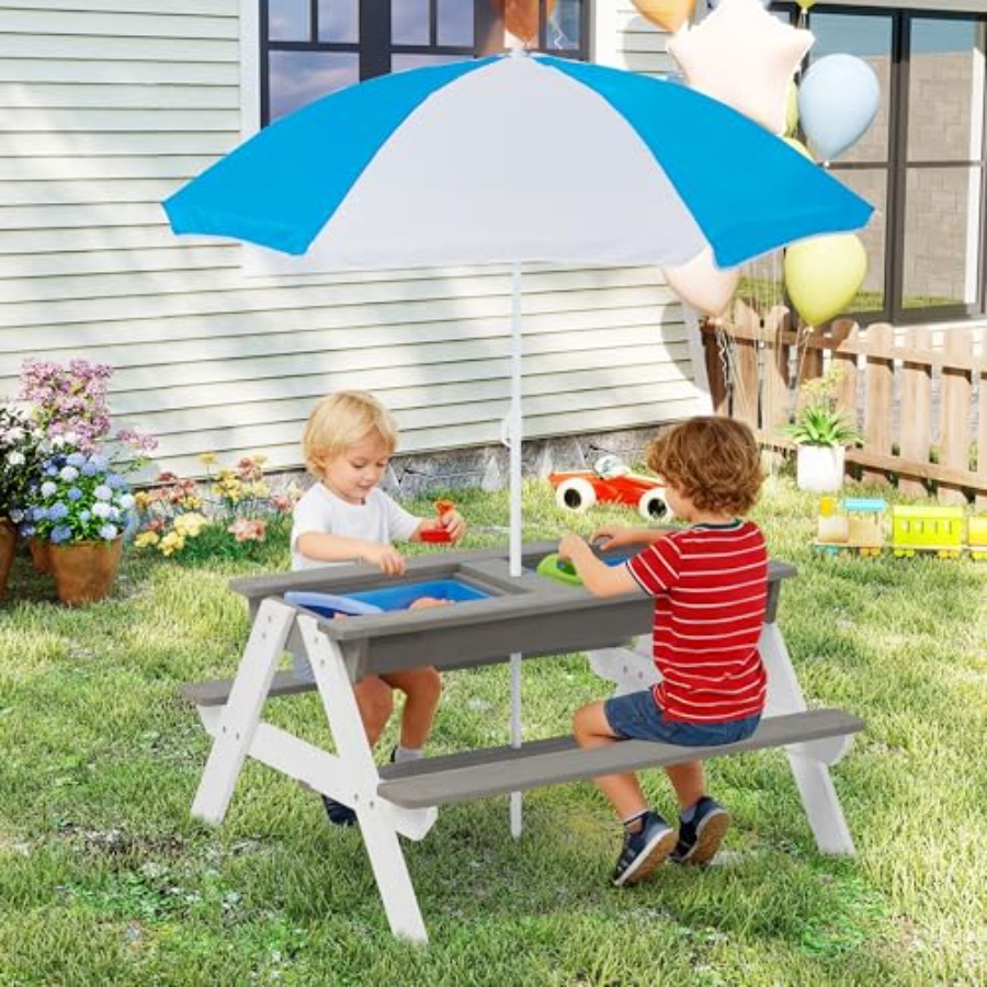 Kids Outdoor Table With Umbrella - โต๊ะปิกนิกสำหรับเด็กสำหรับใช้กลางแจ้งในสวนหลังบ้าน: โต๊ะกิจกรรมทรายและน้ำ 3-in-1 ทำจากไม้ พร้อมร่มปรับระดับได้และสามารถถอดออกได้